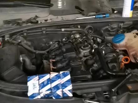 奥迪A6L发动机严重缺缸,更换两个喷油嘴故障排除,更换原厂配件少走弯路,这车修的有点怀疑人生!