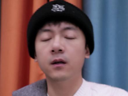 大家在购买的时候要注意咯
#卡普马吉他 #卡马吉他被迫更名卡普马吉他