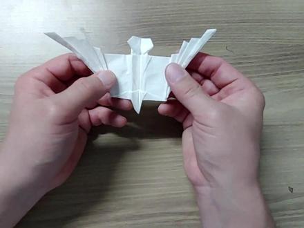 教你折纸一只降落在手指上的老鹰!神鹰在手,助你驰骋天下!