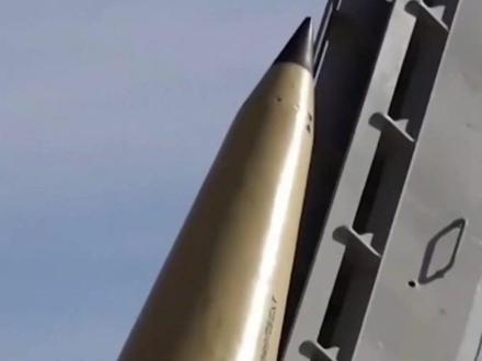 向美国“秀肌肉” 伊朗演练运用新型武器进行精准火力打击