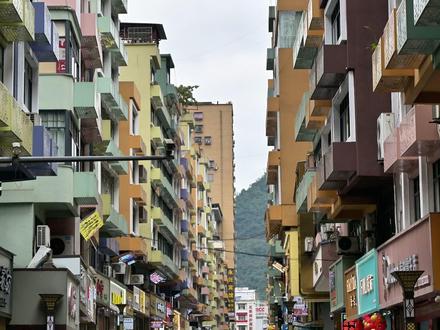 毕设 | 《“一线”城市》 两山夹一河,一城贯峡谷,这里是盐津,名副其实的“一线”城市。#盐津 #中国最窄的县城 #寻找中国最美城市 #毕设 #大学生