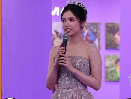 还怪双标的小爱! #张婧仪#张婧仪分享自拍秘诀