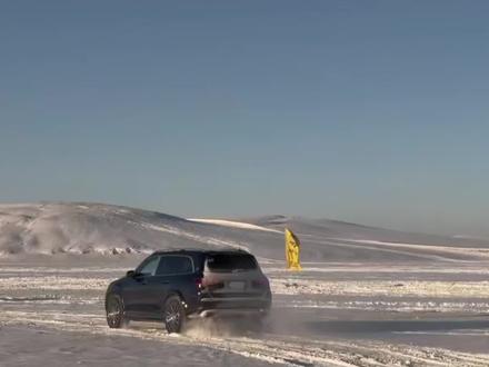 女友助力,林北内蒙冰原挑战!#情侣搭档 #越野征服 #荒野林北挑战72小时穿越内蒙冰原