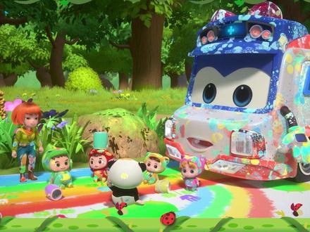 校巴游学团一起在森林作画,歌德全身都沾满颜料呢!#百变校巴 #画画 #颜料