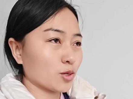 #女性成长日记 半夜睡不着翻看了315曝光名单,我喜欢吃的鸡爪美爆了,紧接着新京报一篇小作文让我更睡不着了,也更痛心,一直喜欢的博主被爆了,感觉自己的信任崩塌了。今早送完孩子,爬楼时心里感觉还不能接受,所以就录下了这条视频。#就想说点大实话 #相宜博士 #315晚会曝光 #315曝光名单