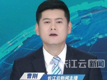 8岁失去双臂,20年后博士王海港 用脚“书写”人生奇迹!