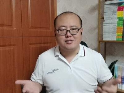 京东方A,中报净利润预计在125亿~127亿,同比增长10倍。我安心了!晚上直播聊!
