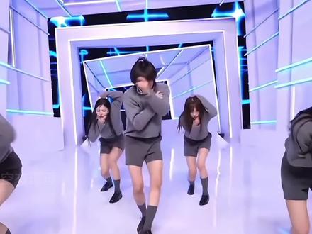 看过高山,也略过低谷,这次机会是她的第二次重生。 #kpop #noze