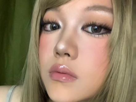 涩谷辣妹妆教来啦!超详细~
#涩谷辣妹妆 #妆教 #日系 #妆面记录