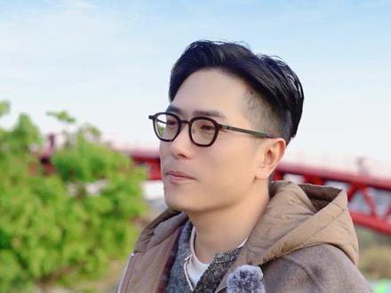 真正的衰老是由内而外的,细胞的衰老、抗氧化能力下降!所以女人记住,千万别放弃自己太早!#乐语#抗衰老#女人