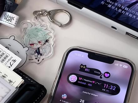 📱自推桌面教程|二次元宅女手机桌面大改造
diy桌面真的很容易上头啊哈哈哈哈哈打开手机看到自推的帅脸太幸福了
做了个简易教程观众老爷们请看VCR~
#colorfulwidget #手机桌面 #手机桌面美化 #二次元 #教程