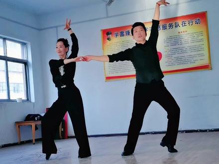 三步踩ABC第一套更新完毕,不积硅步,无以至千里。收藏起来慢慢学习吧!#三步踩 #一步一步教会你跳舞 #热门推荐