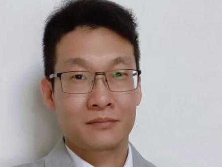 传闻伊朗黄金98一克,可否背水一战?#财经#黄金#伊朗#万万没想到