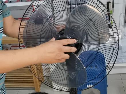 美的电风扇,安装全流程…不会安装的宝宝可以收藏