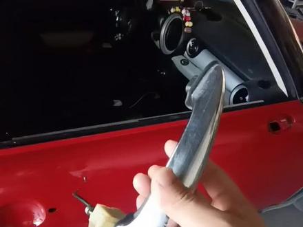 宝马迷你ONE车门拉手拆卸分享,这种有个性的小车配件贵不好修,#撸车日常 #汽车维修