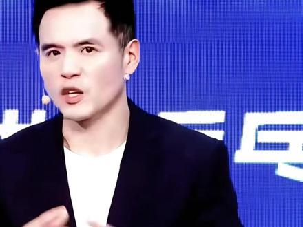 刘国正点评王楚钦引众怒,官媒发声:离职教练请慎言!球迷不满! #国乒 #王楚钦 #刘国正