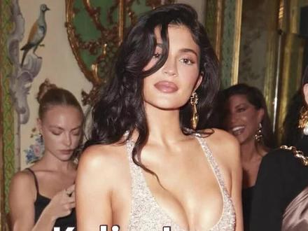 有颜有钱还不用结婚,#kyliejenner 简直人生赢家吧 #卡戴珊 #金小妹 #甜茶