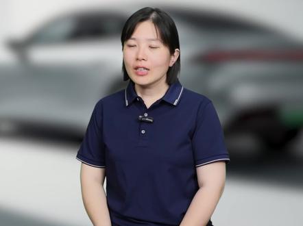 开比亚迪的车友,你是不是也发现车里塞了一堆用不上的‘僵尸软件’?长按删不掉,占内存还拖慢开机速度,简直像牛皮癣一样!