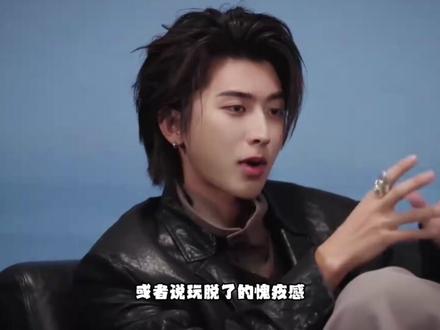 从全网玩梗到感化黑粉,2次受邀国际秀场,蔡徐坤靠什么逆袭? #蔡徐坤 #娱乐 #人物志 #抖音精选 #metgala