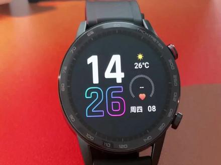 曾经想要一款功能全面的小助手吗?现在它来了,只要400多,不仅能下滑设置闹钟、查找手机,还能上划查看各类消息提示!它就是荣耀magic watch2#荣耀 #手表 #watch2 #杨洋 @DOU+上热门