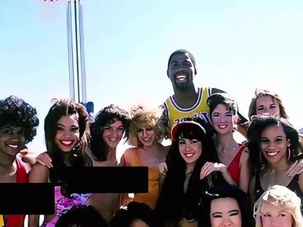 魔术师约翰逊从小就喜欢美女 还做上了发财梦 #魔术师约翰逊