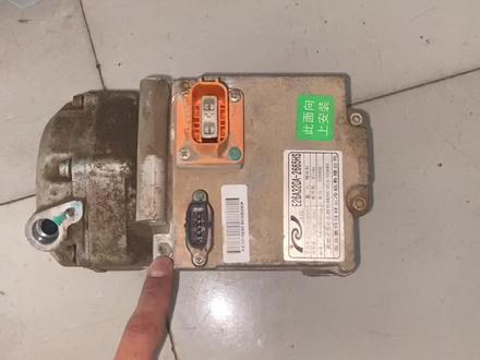 奇瑞小蚂蚁压缩机低压插头进水以后导致针脚腐蚀断掉的,不需要更换压缩机,有同样问题可以联系我,帮你省钱。