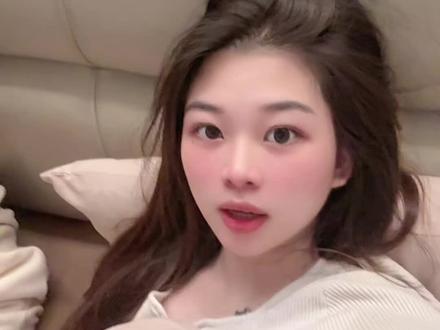 小朋友不能老是玩手机哦?#热门