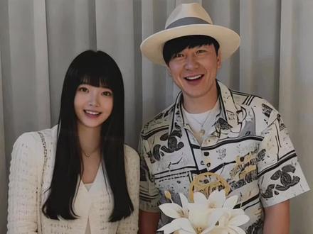 #林俊杰 官宣恋情!真是网红七七!林俊杰借母亲70岁寿辰契机,首次晒出与女友及家人的合照,正式官宣恋情!