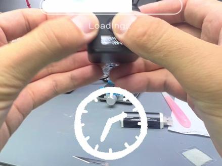 闲置GoPro4别扔,换电池就能正常用 很多玩家闲置多年的GoPro4,插电才能开机,拔电立刻黑屏
内置锂电池老化休眠,不用换新相机,换电芯直接复活
全程小心拆机,保护镜头、屏幕与机身防水结构
修好实测续航,户外骑行、潜水拍摄完全够用
进水腐蚀不开机、充电口损坏也能修
寄修流程简单,打包好发来即可,当天检修出结果
#GoPro4维修 #GoPro换电池 #运动相机维修 #GoPro不开机维修 #相机寄修