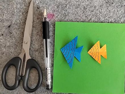 亲子手工 学剪可爱小鱼 #创意手工 #剪纸小鱼教程