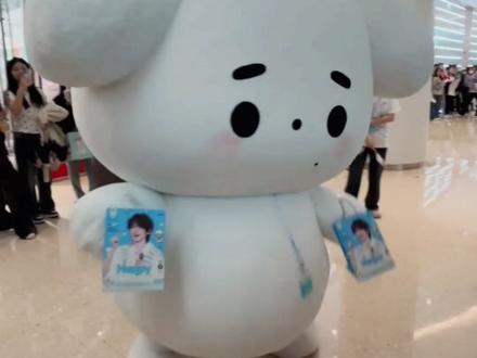 哈喽👋萌物来袭🔥
#松糕亚 #宋亚轩#宋亚轩生日快乐