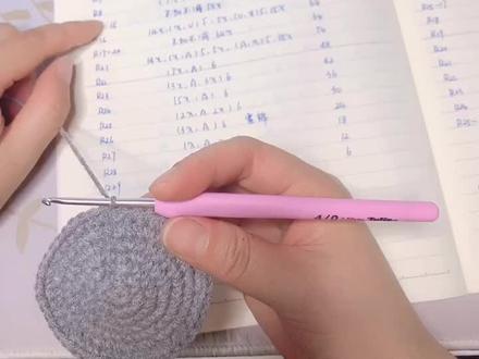 企鹅玩偶头部教程 三(第8-16圈)每一圈的针数一定不要错#钩针教程