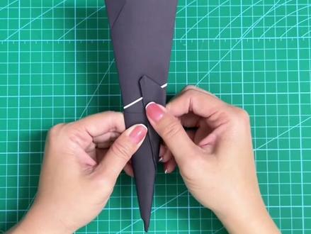 飞镖型折纸箭,折法简单,一学就会 #折纸教程大全 #创作者中心 #创作灵感 #折纸飞镖 #上热门