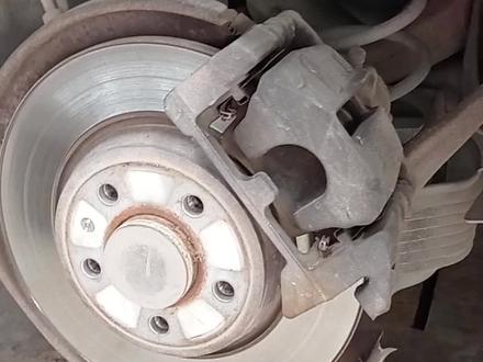 奥迪带电子手刹后轮刹车片的更换方法#专业的事交给专业的人 ,#佳鑫私家车保养维修中心