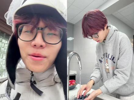 这个莓果巧克力冷萃酸奶也是让我吃到了 #大学生 #美食 #vlog日常 #巧克力 #vlog十亿流量扶持计划