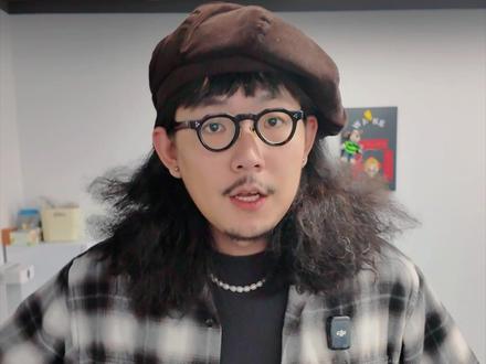 30s 学会圆形蒙版效果制作,超好用的创意剪辑技巧 圆形蒙版效果教程!3步做出丝滑缩放动画,剪辑小白秒变大神!
#剪映视频制作 #短视频剪辑 #短视频教学 #圆形蒙版 #短视频