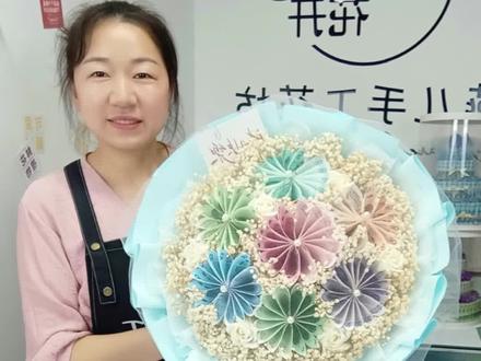 #手工diy #手工花束包装 #手工花制作 #有钱花花束 #一束花的仪式感 1314混搭款,1314——一生一世,爱你是真的,生日如期而至,浪漫先行一步,祝你生日快乐