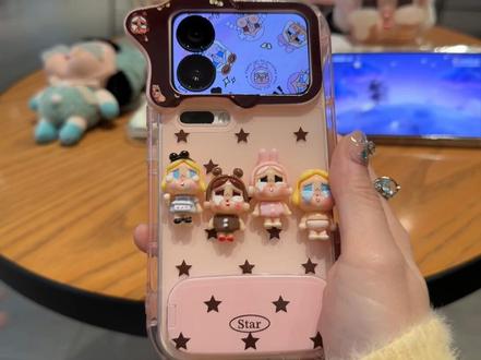 谁能拒绝这么可爱的星星镜头框立体哭娃手机壳,支架打开还是小镜子呢!!好朋友凭咱俩的关系 送我一个没问题吧~#仙女必备#这个手机壳真的长在我心巴上了 #快分享给你的好友 #支架手机壳