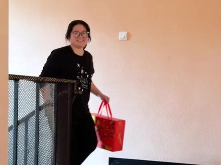 当社恐父女过年看到亲戚…… #人类幼崽#萌娃#宝爸带娃#豆包app