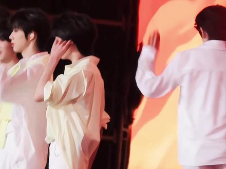 小铭铭带家属这块
#杨博文 #陈浚铭 #陈思罕 #文铭 #TF家族