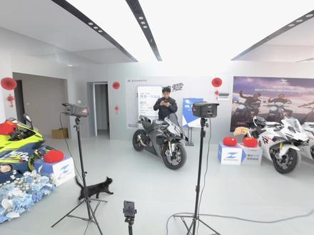 张雪500rr保养
#张雪500rr保养#张雪500rr改装案例#机车#摩托车