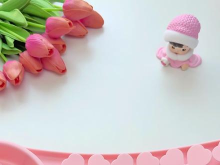 小柯:天上掉彩虹糖🍬到本小斗饭碗里了嘛! #萌宠出道计划 #狗狗配餐 #解压视频 #这也太好吃了 #酸奶碗