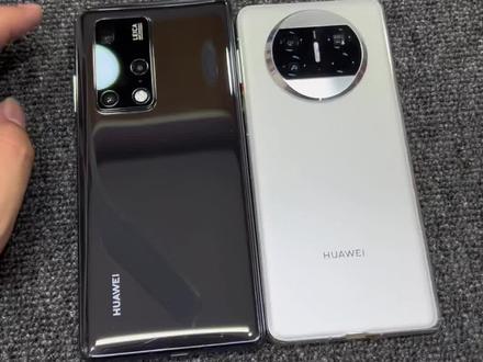 到底是入手X2还是不想错过X3呢 我在直播间里给大家详细讲解等你来#华为matex3折叠屏 #相当奈斯 #你要的我都有 #支持国产