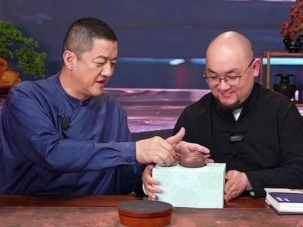感觉李亚鹏一定能东山再起,因为他积不少福报