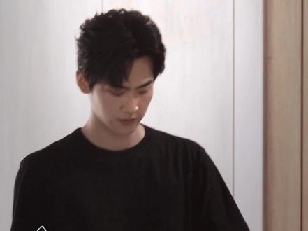 走得太带派了
#周柯宇#狙击蝴蝶#李雾