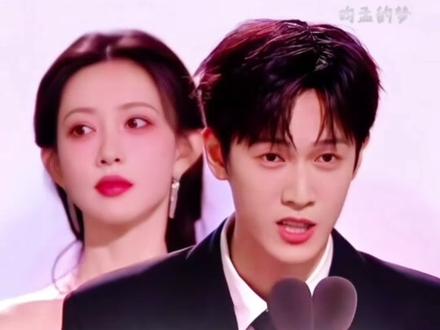 我们一家子都是勇敢的人儿~
#昀牵孟绕 #李昀锐孟子义 #孟子义李昀锐 #尚公主 #星光大赏
