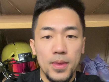 橄榄球鞋多贵,都干不过咱又硬又薄的草皮,玩的就是tough模式!#腰旗橄榄球 #足球鞋