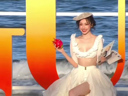 易梦玲VOGUE红毯美的好像是我在看电影#易梦玲