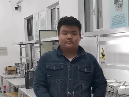 今天小杨同志给大家讲解电子电路装调与应用赛项