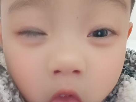 #打喷嚏的小男孩 我妈说让我低调,兄弟们,这低调的了吗?